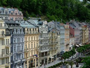 Karlovy Vary budou opravovat střechu bývalé hřbitovní správy