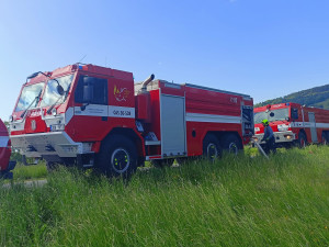 V okolí Bublavy hasiči zastavili šíření požáru lesa, ukončili letecké hašení