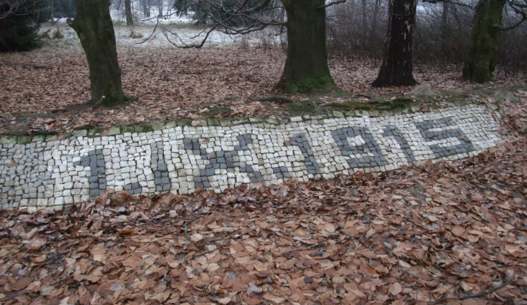 Aš chce obnovit historickou cestu na Benešův palouček.