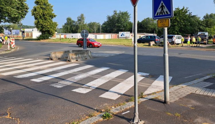 V Karlových Varech začnou od pondělí dopravní uzavírky. Práce na Západní a Šumavské ulici potrvají několik měsíců