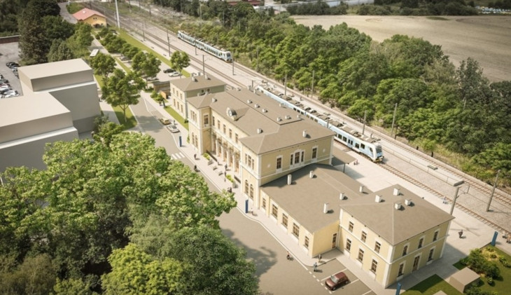 Přestavba historické nádražní budovy ve Františkových Lázních začne letos