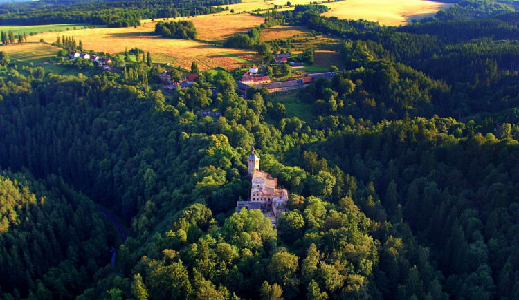 Na hradě Hartenberg zkoumají archeologové jeho nejstarší části