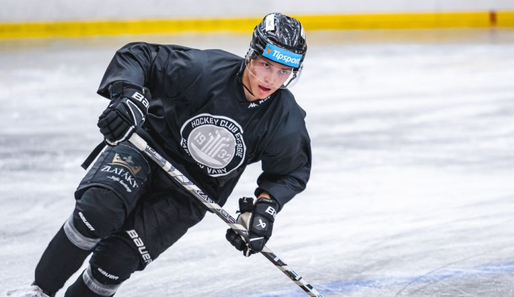 Karlovy Vary začaly trénovat na ledě i s finskou posilou Kangasniemim.