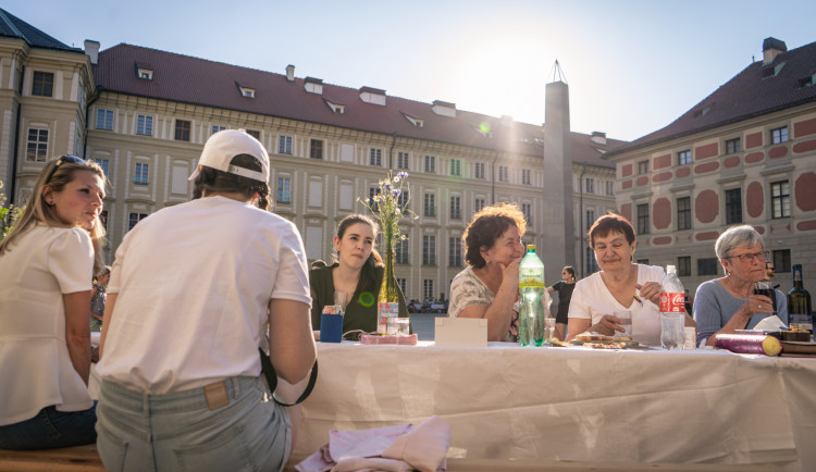 Jedinečná sousedská slavnost u hranic. V Selbu zasednou obyvatelé Česka a Bavorska k dlouhému stolu