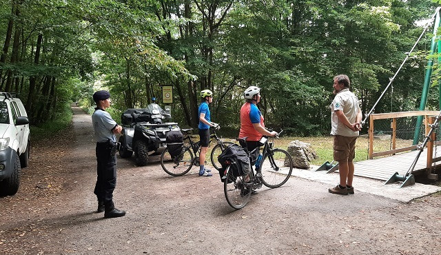 Podyjí stráží policisté na čtyřkolkách. V parku číhají na bezohledné turisty