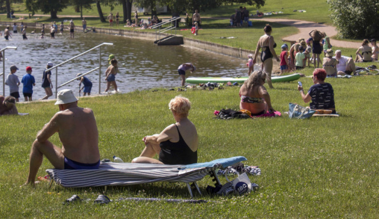 Do Brněnské přehrady tečou splašky chatařů. Na potřebnou kanalizaci čeká okolí dvacet let