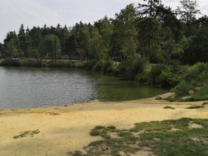Ochlazení zlepšilo kvalitu vody na některých koupalištích v Karlovarském kraji