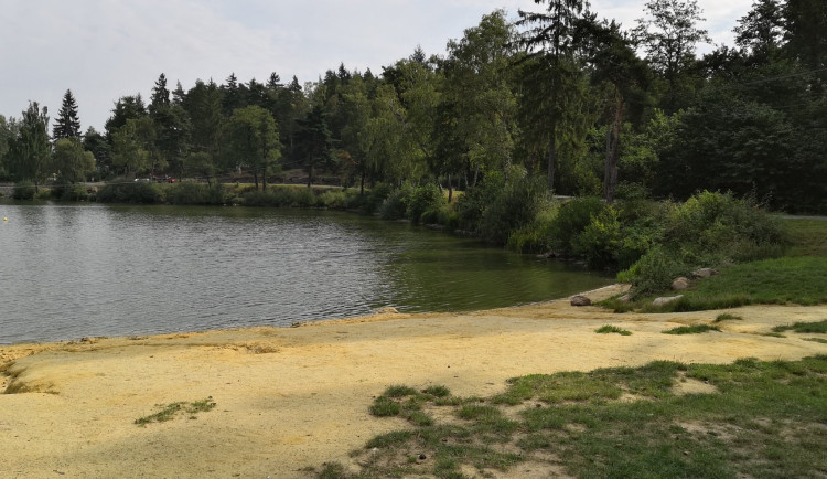 Velký rybník v Hroznětíně