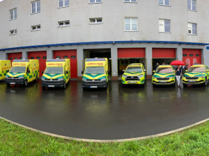 Karlovarští záchranáři dostanou 19 nových vozů. Nákup vyjde na 44 milionů korun