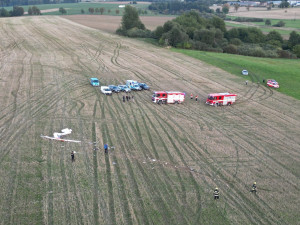 Pilot nepřežil pád větroně na Karlovarsku, tento týden je to už čtvrtá oběť letecké nehody