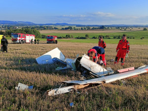 Pilot nepřežil pád větroně na Karlovarsku, tento týden je to už čtvrtá oběť letecké nehody