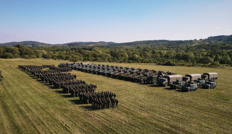 V prostoru Hradiště vrcholí letošní největší cvičení pozemních sil.