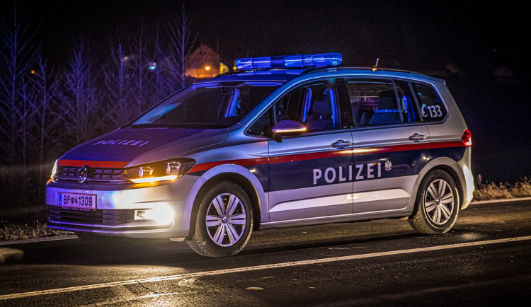 Čech měl v Linci krást šperky. Škoda je zhruba 240 tisíc