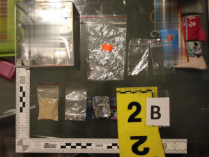 VIDEO: Sourozenci založili rodinný podnik s prodejem heroinu a pervitinu, drogy poslali i známému do vězení