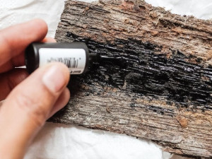 Máte rádi Halloween? Vyrobte si na dveře strašidelný věnec