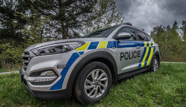 Policisté vyšetřují na Karlovarsku vraždu, podrobnosti zatím neupřesnili