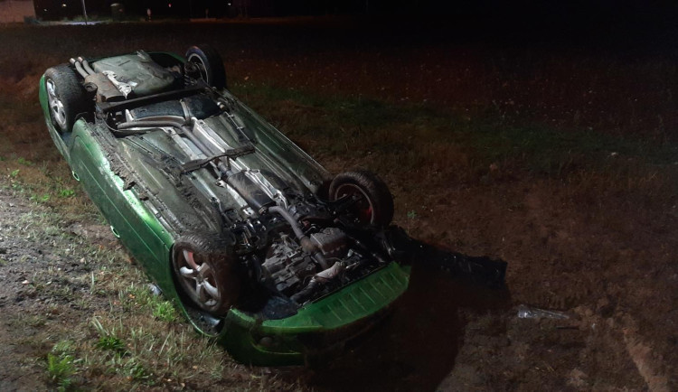 Letos v říjnu na silnicích v Karlovarském kraji zemřel jeden člověk, loni dva