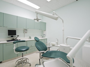 Karlovarský kraj obnoví od prosince zubní pohotovost ve všedních dnech