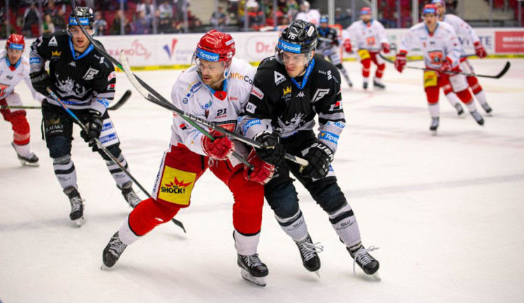 Zpackaná druhá třetina stála Energii zápas. Hradec si odváží všechny body