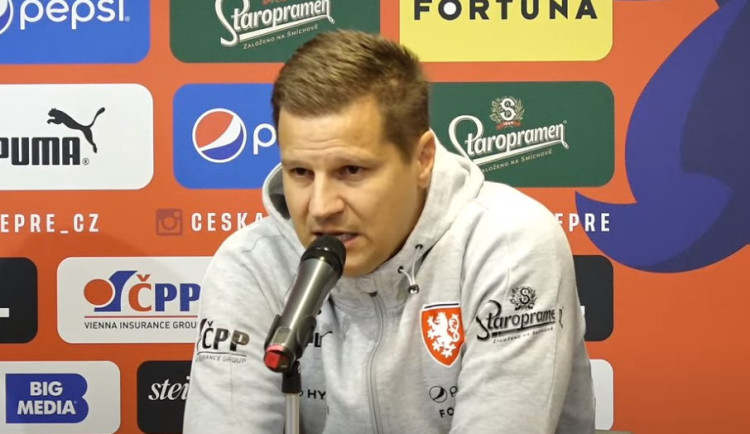 size4-17004775395485-231-glosa-ceska-repre-obrandovana-staropramenem-pokrytecky-kritizuje-nocni-tah-hracu