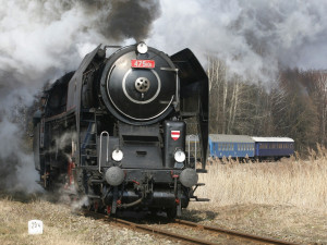 Legendární parní lokomotiva Šlechtična pojede v čele mikulášského vlaku po Karlovarsku