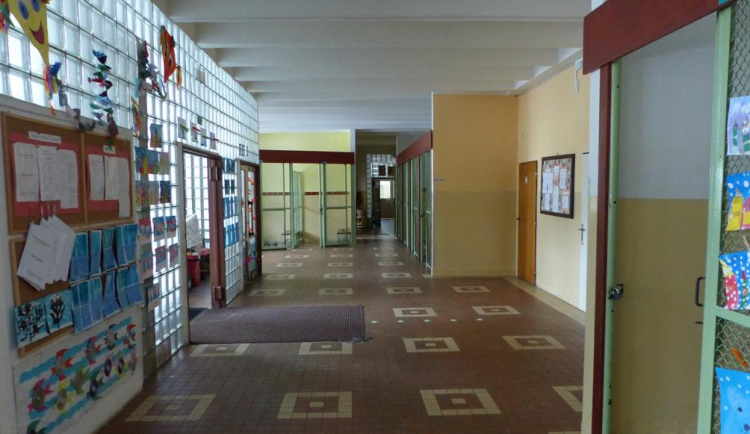V Základní škole v Bukovanech by škrty vedly ke slučování hodin pro více ročníků