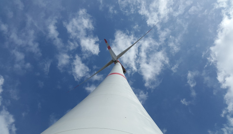V Jenišovicích odmítli stavbu větrné elektrárny u vrchu Zabolky