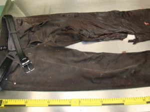 Toto oblečení měl na sobě neznámý mrtvý muž