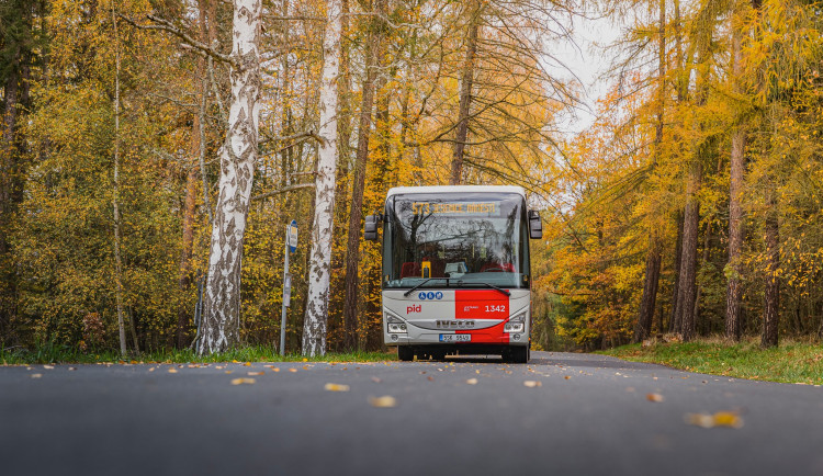 Nová autobusová linka propojí Karlovy Vary s Prahou, zastávky budou v několika menších obcích na trase