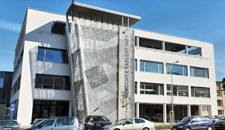 Karlovarská nemocnice otevřela moderní ortopedii za 17 milionů korun