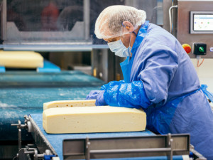 Mlékárna Klatovy slaví 100 let. Vyhrajte oblíbené produkty včetně mozzarelly Galbani