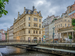 Primátorka Karlových Varů věří že turistů dál přibude a že se podaří jednání s Hiltonem