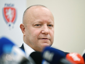 Rozhodčí čelí větší agresivitě, říká předseda fotbalové asociace Petr Fousek