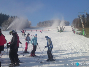 V Karlovarském kraji se dál lyžuje na Klínovci a v Potůčkách