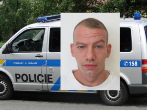 Policie pátrá po muži ze Sokolovska. Byl na něj vydán zatykač
