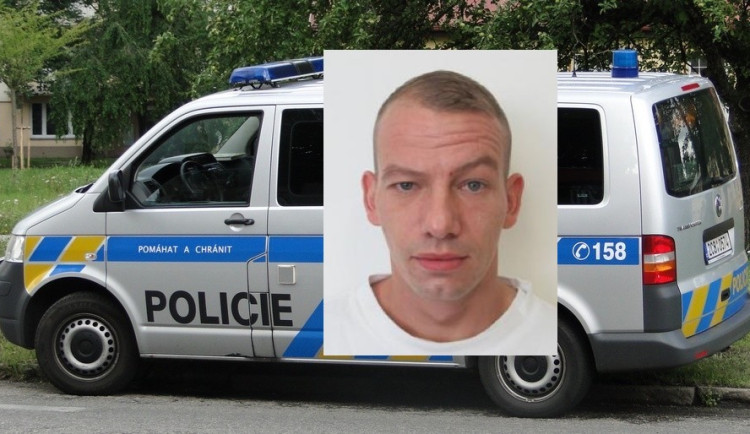 Policie pátrá po muži ze Sokolovska. Byl na něj vydán zatykač
