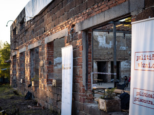 O zločinech 50. let by se mělo více mluvit. Iniciativa “Záchrana Řetízkárny” se o to snaží třeba skrze pořádání festivalů