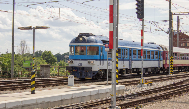 Představitelé pohraničí Česka a Německa vyzývají k elektrifikaci tratí
