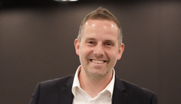 Mistrem světa v míchání nealko nápojů se stal Martin Vogeltanz z Česka.