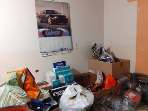 Celníci si došlápli na prodejce nezdaněného alkoholu a neznačených cigaret. Zboží ukrývali pod pulty provozoven