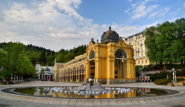 Knižní festival v Mariánských Lázních bude letos už v červnu a bude o den delší, informovali pořadatelé