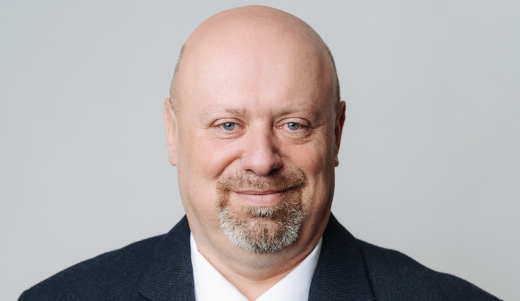 Rekreační oblasti negativně zatěžují obecní a městské rozpočty, říká starosta Hroznětína Martin Maleček