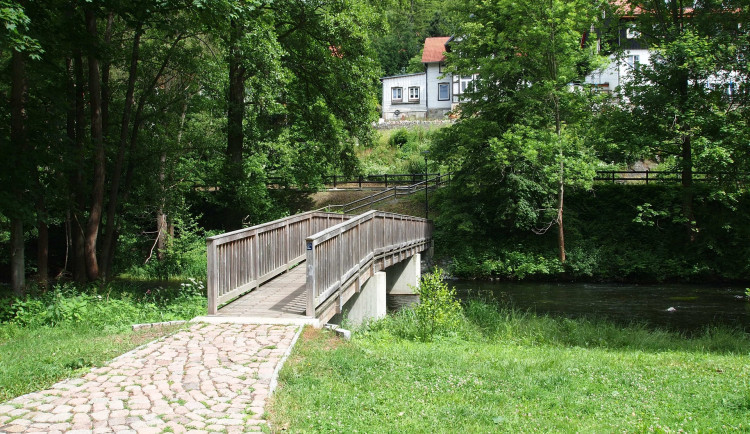 Karlovy Vary opraví most v Rolavské ulici k zahrádkářské osadě