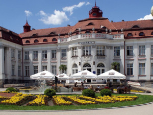 O budoucnosti ztrátových Alžbětiných lázních rozhodne město Karlovy Vary až na podzim