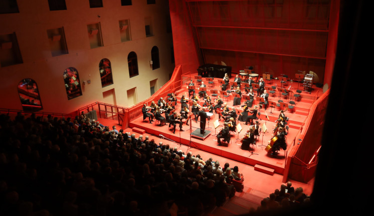 Letošní stavbou Karlovarského kraje je koncertní sál Císařských lázní