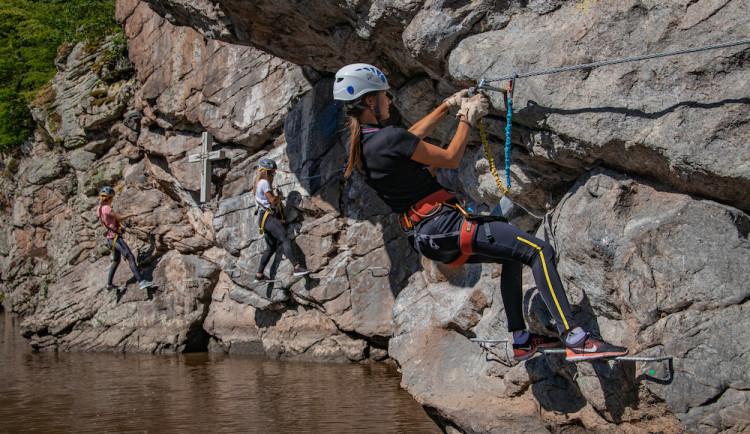 Nová ferrata na Václavských skalách v Písku je hotová, oficiálně ji otevřou již tento pátek