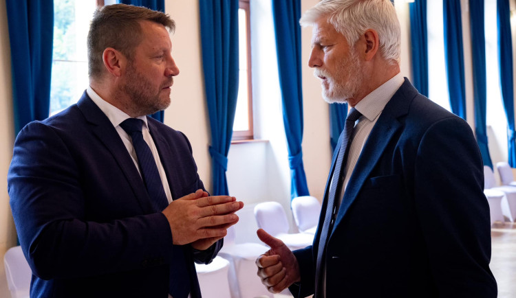 Bez veřejné vysoké školy nelze podle Pavla vyřešit problémy Karlovarského kraje