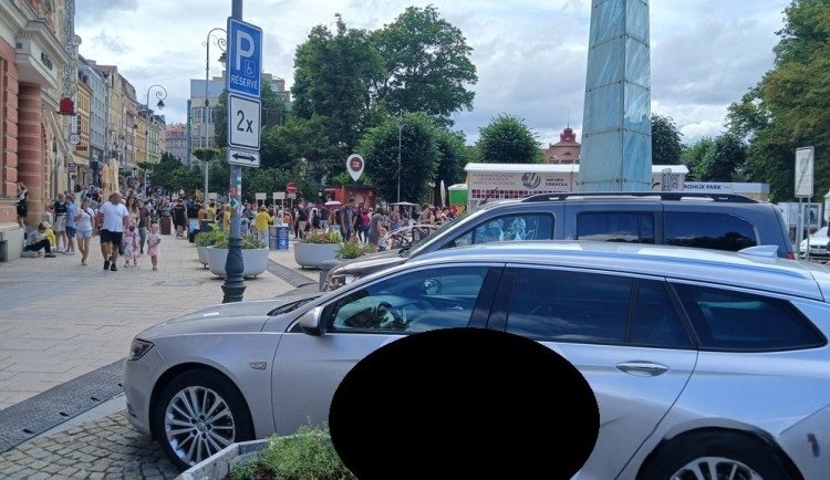 Strážníci městské policie si během konání filmového festivalu více posvítili na řidiče nerespektují předpisy