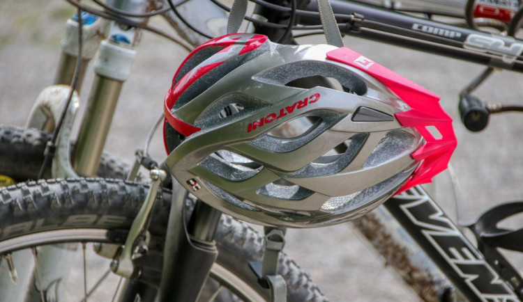 size4-17217441217658-231-pres-polovinu-urazu-na-kole-se-stane-behem-leta-nektere-konci-tragicky