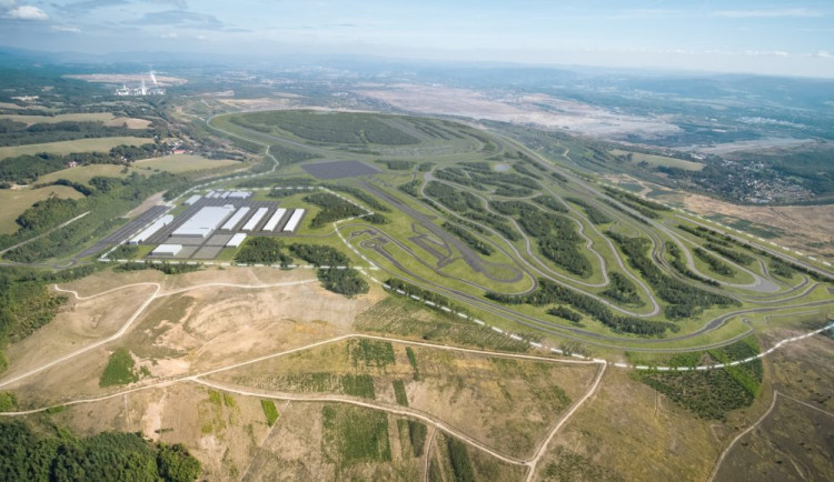 Testovací polygon BMW u Sokolova je rok v provozu, připravený je i na další rozvoj